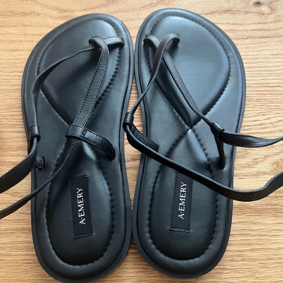 A.Emery Elliot sandals - Picture 2 of 4